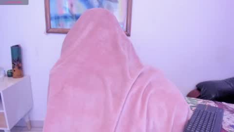 Snapshot of carla_jenner2 chatting on January 8, 2025, 12:37 pm carla_jenner2 online show from January 8, 2025, 12:37 pm