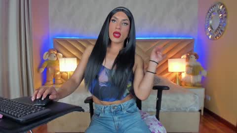 Carla Santini online show from December 28, 2024, 7:01 pm