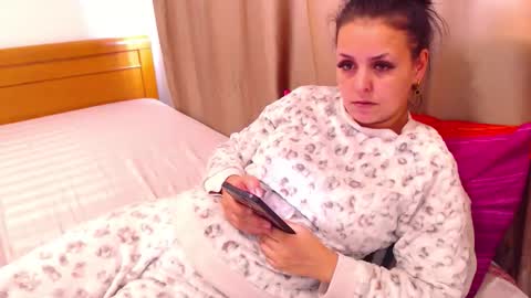 carlasweet00 online show from February 19, 2026, 7:37 am