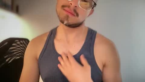 Snapshot of carlcarlinches4 chatting on December 1, 2025, 12:43 pm carlcarlinches4 online show from December 1, 2025, 12:43 pm