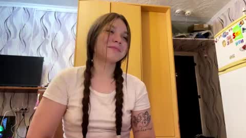 Snapshot of carleegarbutt chatting on July 28, 2026, 4:39 pm Sally online show from July 28, 2026, 4:39 pm