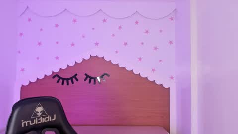 CARLYE   online show from September 12, 2025, 2:55 am