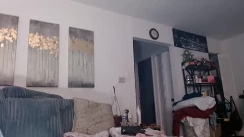 Snapshot of carliecreams chatting on April 19, 2026, 12:48 pm Carlie online show from April 19, 2026, 12:48 pm