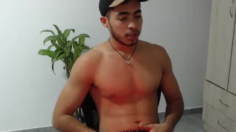 Snapshot of carlitospuma_ chatting on July 25, 2026, 3:37 am Carlitos online show from July 25, 2026, 3:37 am
