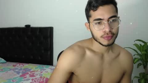 Snapshot of carlitospuma_ chatting on August 2, 2026, 1:48 am Carlitos online show from August 2, 2026, 1:48 am