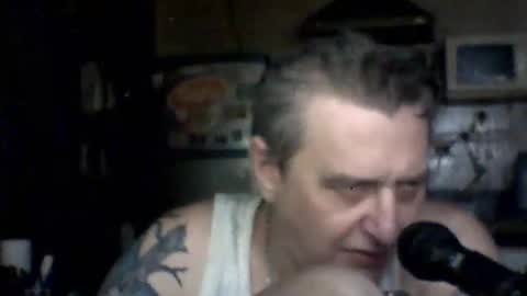 carlos712009 online show from March 8, 2026, 5:44 am