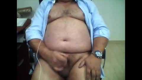 carlos8711 online show from February 1, 2026, 9:52 am