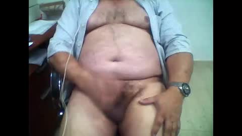 carlos8711 online show from March 31, 2026, 7:53 am