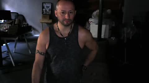 Snapshot of carltun1974 chatting on December 17, 2024, 2:33 pm Carl online show from December 17, 2024, 2:33 pm
