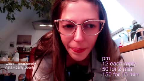 Carly Pearls online show from January 5, 2025, 2:52 pm