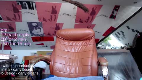 Carly Pearls online show from January 28, 2025, 11:28 am