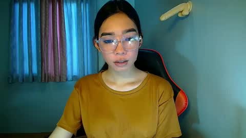 carmela online show from February 4, 2025, 3:33 am