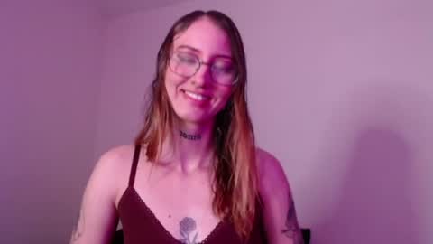 carmennrusso online show from December 22, 2025, 12:51 am