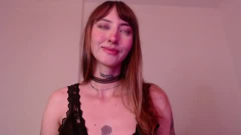 Snapshot of carmennrusso chatting on May 29, 2026, 6:28 pm carmennrusso online show from May 29, 2026, 6:28 pm
