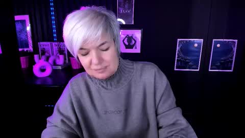 Carmen online show from March 18, 2026, 8:34 pm