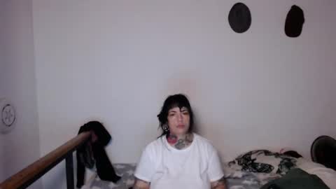 CARMILLA ROSS online show from December 2, 2025, 11:26 am