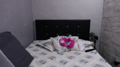 Caro milf  online show from April 8, 2026, 11:21 am