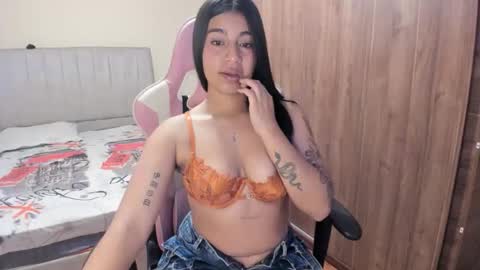 Snapshot of carol_gomez73 chatting on April 28, 2026, 10:42 am carol gomez73 online show from April 28, 2026, 10:42 am