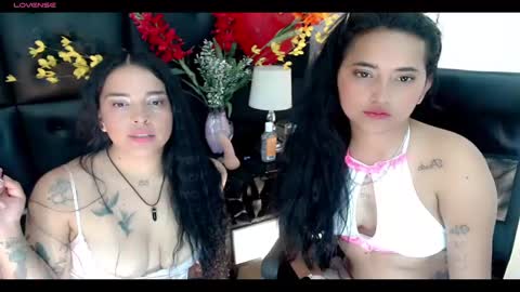 Snapshot of carolaine01 chatting on February 20, 2025, 1:25 am Carolaine01 online show from February 20, 2025, 1:25 am