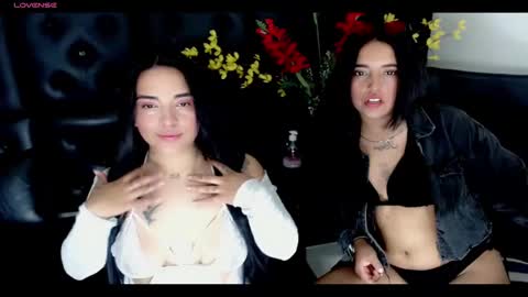 Snapshot of carolaine01 chatting on March 5, 2025, 11:16 pm Carolaine01 online show from March 5, 2025, 11:16 pm