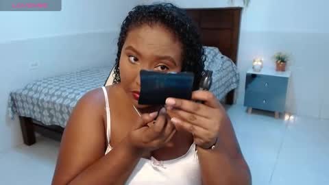 Carol de la torre online show from October 7, 2025, 8:06 pm