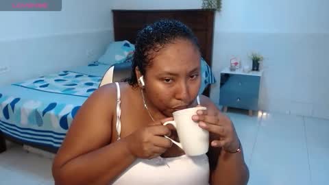 Carol de la torre online show from November 2, 2025, 8:00 pm