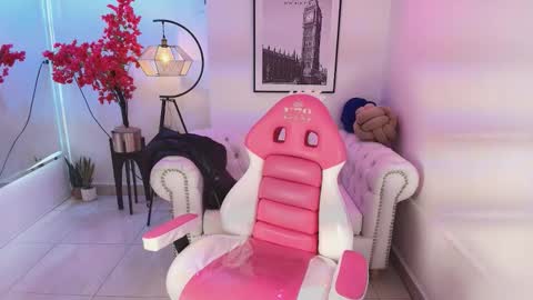 CAROLINA.  online show from January 19, 2026, 11:47 am