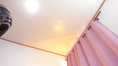 Carolina  online show from March 16, 2026, 9:52 pm