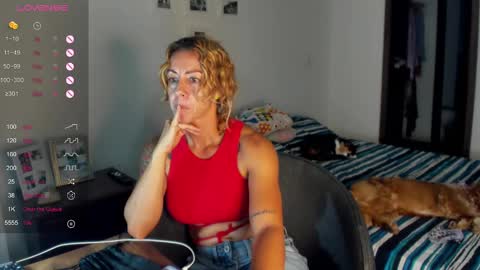 carolina_zaens online show from February 28, 2025, 7:46 pm