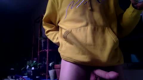 Snapshot of carolinabwc chatting on October 19, 2025, 11:16 pm carolinabwc online show from October 19, 2025, 11:16 pm