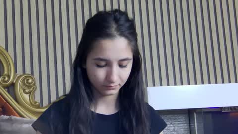 Snapshot of carolinahart chatting on May 31, 2026, 5:37 am carolinahart online show from May 31, 2026, 5:37 am