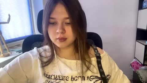 carolindueno online show from February 28, 2026, 7:42 am