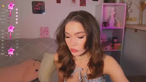 Caroline online show from December 25, 2024, 8:28 pm