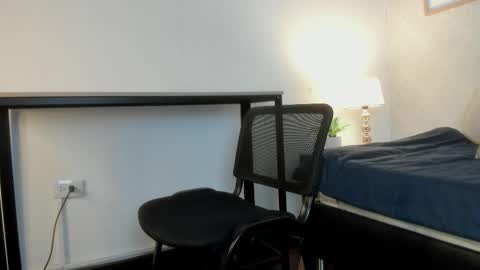  Caroline  online show from February 20, 2026, 11:32 am