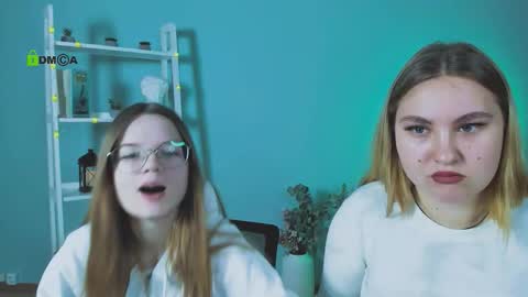 caroline_eclipse online show from December 18, 2025, 9:26 am