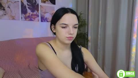 Snapshot of caroline_hey chatting on September 9, 2025, 7:46 pm Mary and Carol online show from September 9, 2025, 7:46 pm