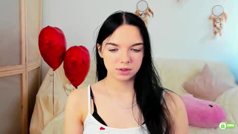 Snapshot of caroline_hey chatting on February 18, 2026, 8:21 am Mary and Carol online show from February 18, 2026, 8:21 am