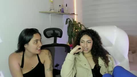 caroline_rodriguez_9 online show from October 11, 2025, 7:51 am