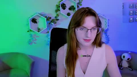 Caroline online show from July 16, 2026, 8:48 pm
