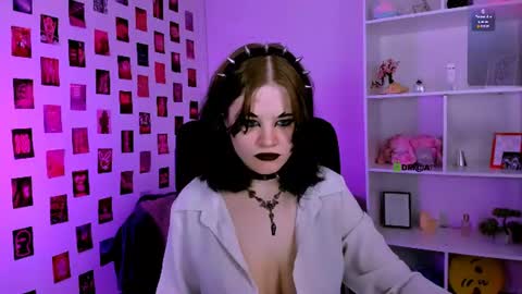 Caroline online show from July 24, 2026, 8:45 am