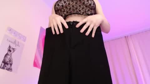 Snapshot of carolineamber chatting on November 15, 2025, 7:49 am Carlolina online show from November 15, 2025, 7:49 am