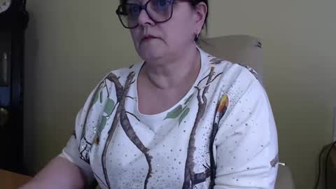 CarolineDream  online show from March 12, 2025, 1:19 pm