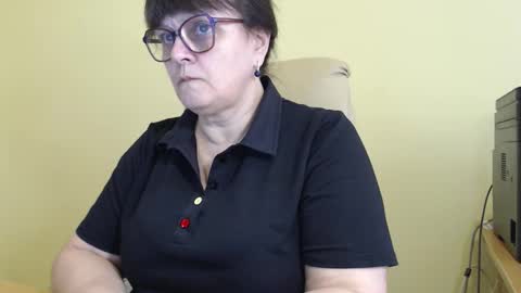 CarolineDream  online show from September 15, 2025, 5:29 am