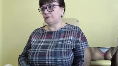 CarolineDream  online show from October 28, 2025, 6:50 am