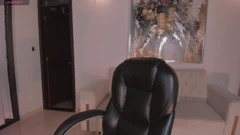 Snapshot of carolinegrace_ chatting on March 7, 2025, 11:07 am Caro online show from March 7, 2025, 11:07 am