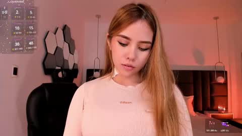 Snapshot of carolinegrace_ chatting on October 29, 2025, 10:39 am Caro online show from October 29, 2025, 10:39 am