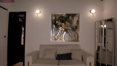 Snapshot of carolinegrace_ chatting on November 10, 2025, 10:36 am Caro online show from November 10, 2025, 10:36 am