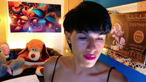 Snapshot of carolinejesh chatting on April 21, 2026, 2:34 pm carolinejesh online show from April 21, 2026, 2:34 pm