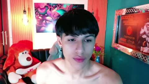 Snapshot of carolinejesh chatting on May 20, 2026, 12:00 pm carolinejesh online show from May 20, 2026, 12:00 pm