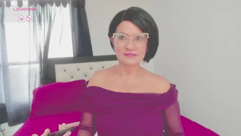 Snapshot of carolinnefiotti chatting on February 21, 2026, 4:30 pm CarolinneFiotti online show from February 21, 2026, 4:30 pm
